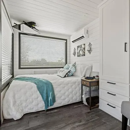 New Wilderness Hideout-Cozy Container Home Fredericksburg Exterior photo