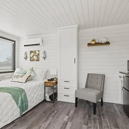 New Wilderness Hideout-Cozy Container Home Fredericksburg Exterior photo