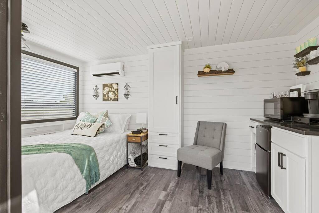 Holiday home New Wilderness Hideout-cozy Container *